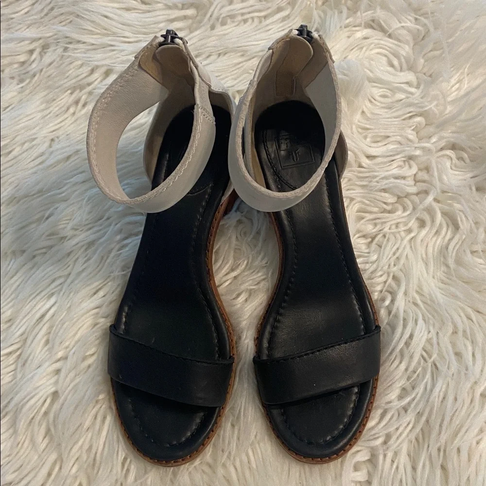 Frye Black and White Ankle Strap Heels size 7.5 very good condition zipper back - Picture 4 of 12